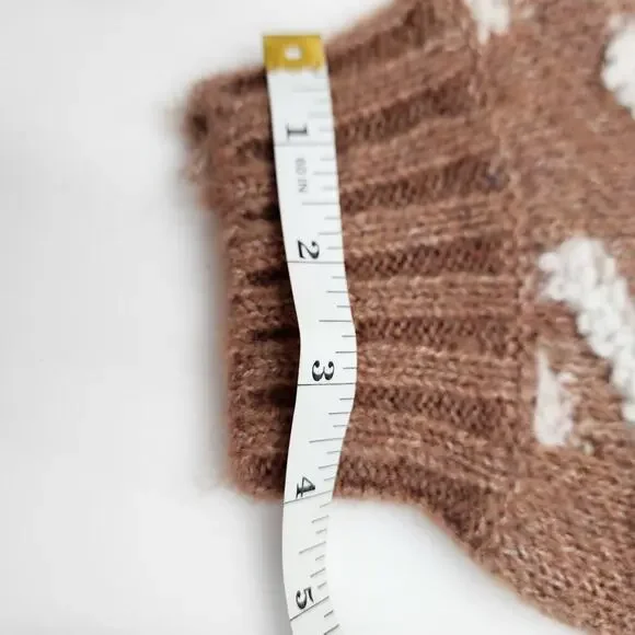 Line & Dot Houndstooth Sweater - Picture 15 of 16